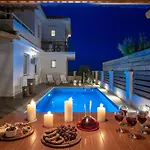 Elizabeth - Seafront Classic Villa! Vilă Argassi