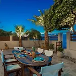 Villa Elizabeth - Seafront Classic Villa!