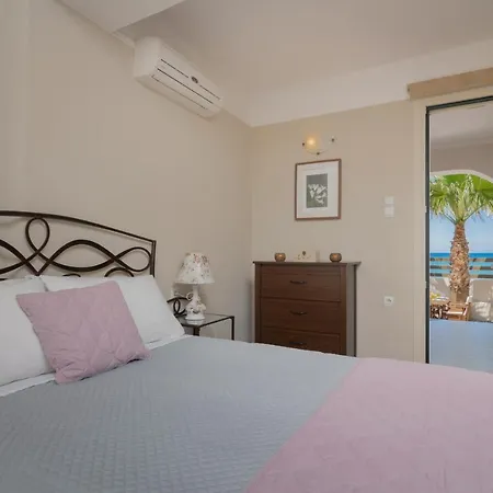 ヴィラ Elizabeth - Seafront Classic Villa! *