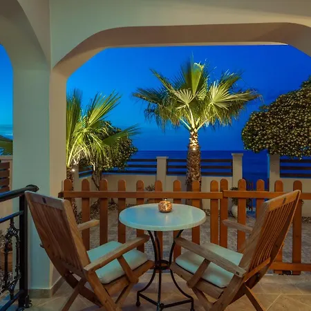 Elizabeth - Seafront Classic Villa! * Argassi