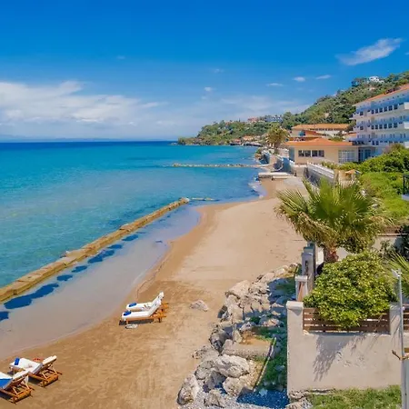 Villa Elizabeth - Seafront Classic Villa! Argászi