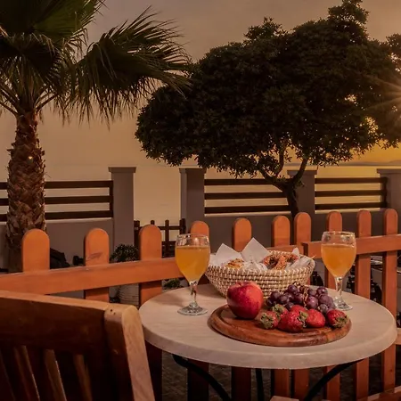 Elizabeth - Seafront Classic Villa! * Argassi