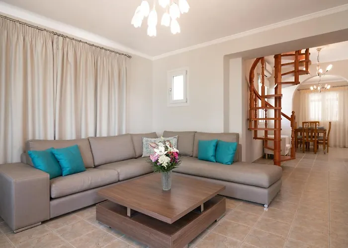 Elizabeth - Seafront Classic Villa! Vilă *