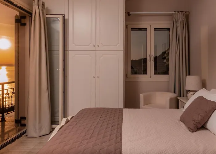 Elizabeth - Seafront Classic Villa! Vilă Argassi