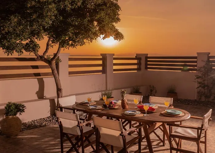 Elizabeth - Seafront Classic Villa! Vilă Argassi